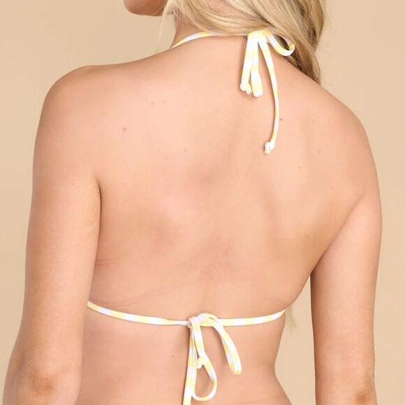 Floral String Bikini - Picture 12 of 16